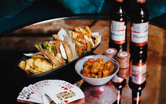 sandwiches-beer-bottles.jpg